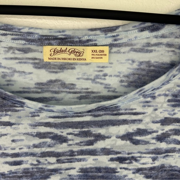 Faded Glory Blue Patterned T-Shirt – Women’s XXL - Picture 3 of 5